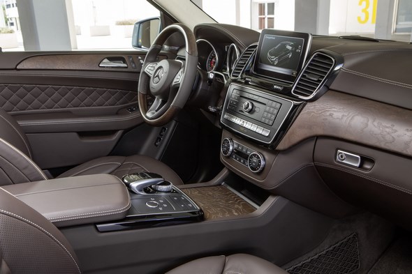 GLE 500 e (Plug-In Hybrid) W 166, 2015 Interieur: Nappaleder designo espressobraun, Zierelemente Holz Esche braun offenporig, Interior: nappa leather designo espresso brown, open-pore brown ash wood trim,