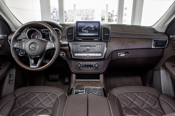 GLE 500 e (Plug-In Hybrid) W 166, 2015 Interieur: Nappaleder designo espressobraun, Zierelemente Holz Esche braun offenporig, Interior: nappa leather designo espresso brown, open-pore brown ash wood trim,
